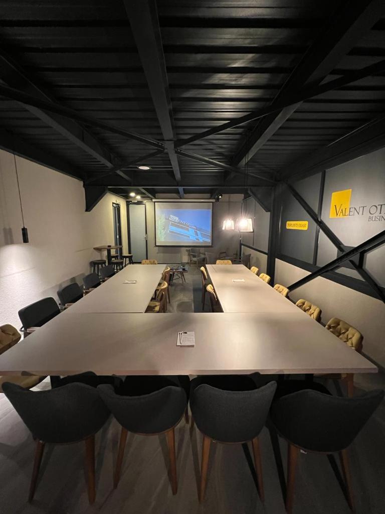 Valent Otel Business Akcay  Εξωτερικό φωτογραφία